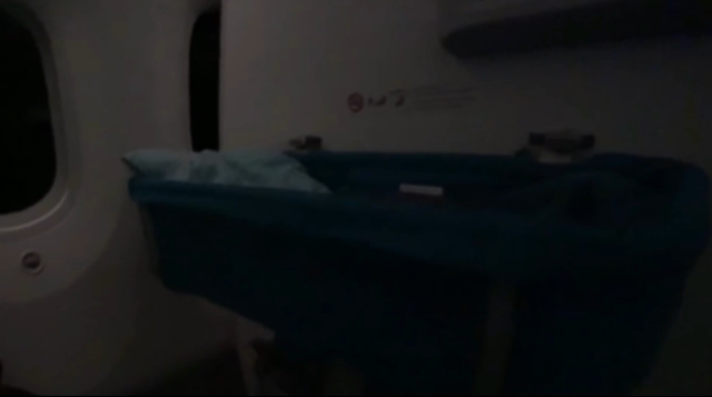 ベトナム航空のバシネットサービス